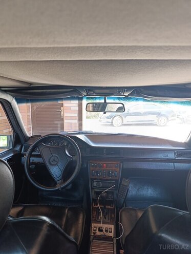Mercedes E 280 1995, 339,000 km - 2.8 l - Bakı