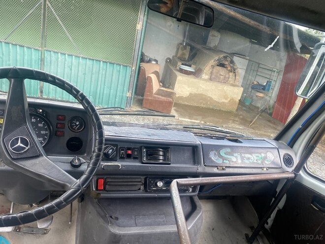 Mercedes 208 D 1994, 308,580 km - 2.9 л - Zaqatala