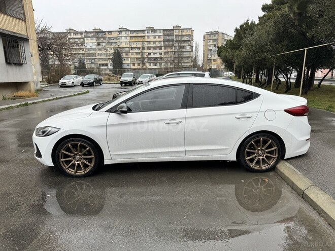 Hyundai Avante 2016, 107,000 km - 1.6 l - Bakı
