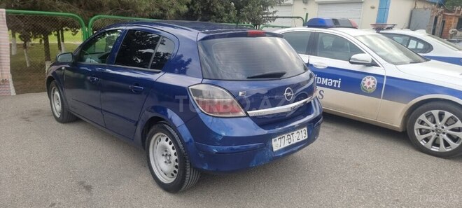 Opel Astra 2009, 240,000 km - 1.6 l - Bakı