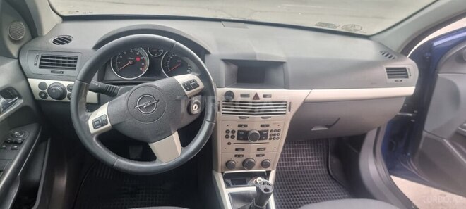 Opel Astra 2009, 240,000 km - 1.6 l - Bakı