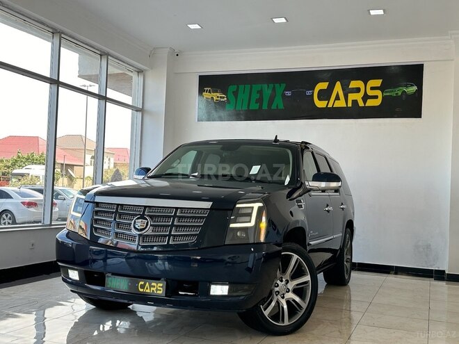 Cadillac Escalade-5