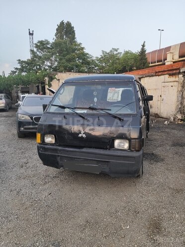 Mitsubishi L300 1996, 528,629 km - 2.5 l - Bakı