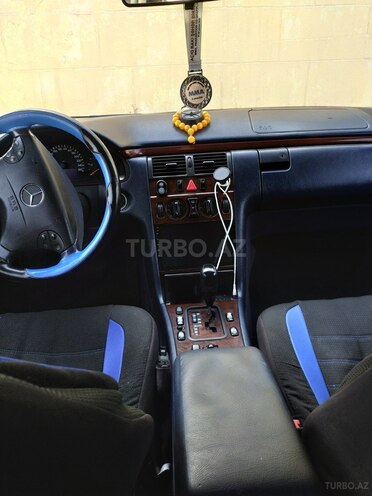 Mercedes E 200 1997, 333,648 km - 2.0 l - Bakı