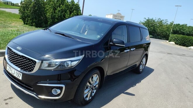 Kia Carnival-2