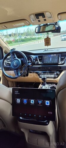 Kia Carnival-6