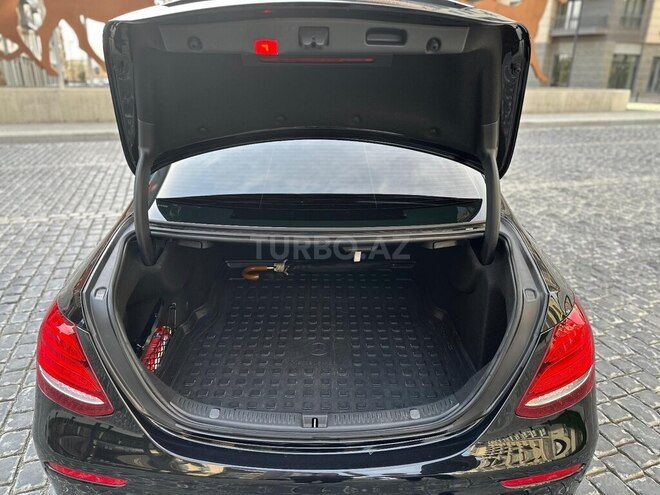 Mercedes E 220 d 2017, 297,000 km - 2.0 l - Bakı