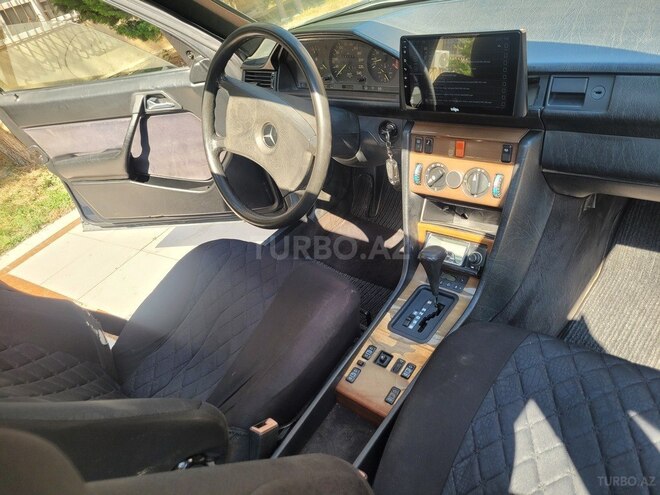 Mercedes E 260 1989, 690,000 km - 2.6 l - Bakı
