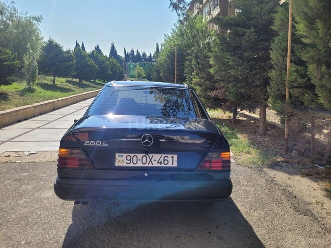 Mercedes E 260 1989, 690,000 km - 2.6 l - Bakı