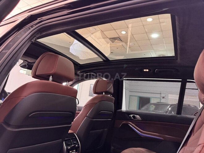 BMW X7-20