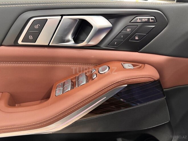 BMW X7-16