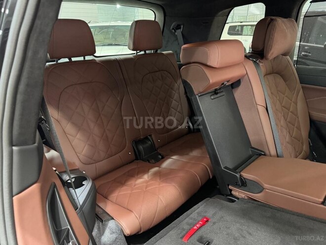BMW X7-14