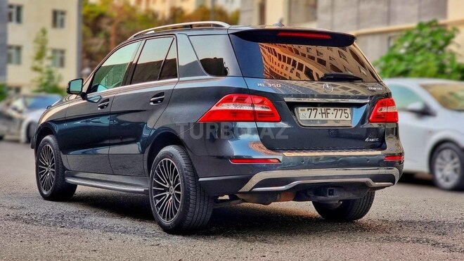 Mercedes ML 350 4MATIC 2013, 277,400 km - 3.0 л - Bakı