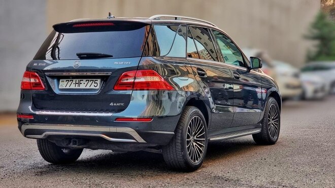 Mercedes ML 350 4MATIC 2013, 277,400 km - 3.0 л - Bakı