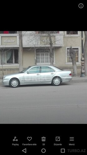 Mercedes E 240 2001, 312,956 km - 2.4 l - Naftalan