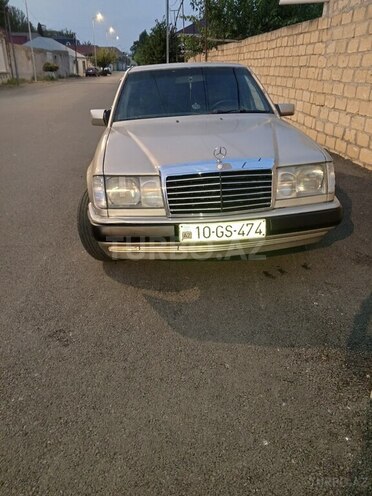 Mercedes E 260 1991, 485,280 km - 2.6 l - Gəncə
