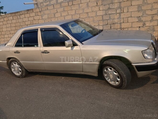 Mercedes E 260 1991, 485,280 km - 2.6 l - Gəncə