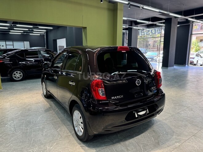Nissan March-10