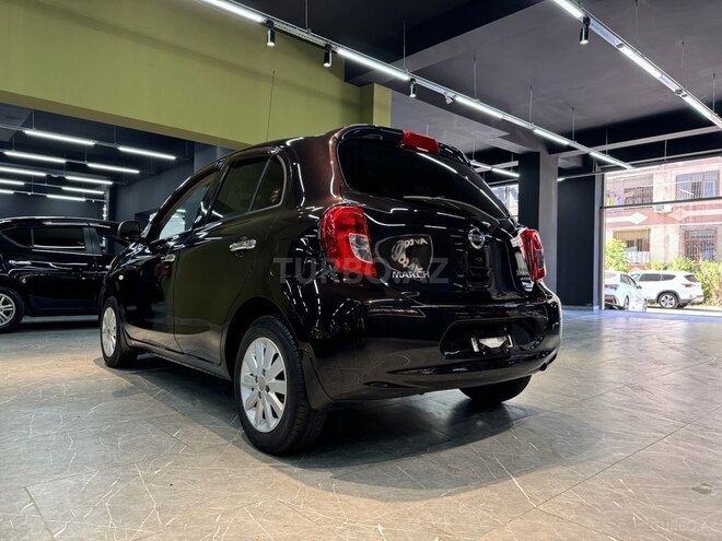 Nissan March-7