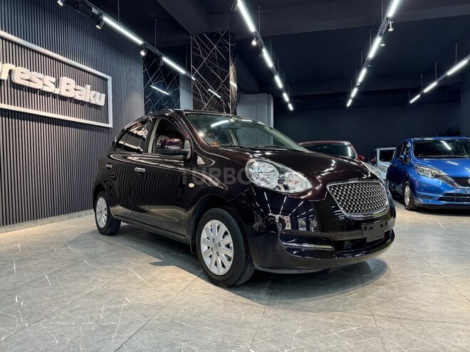 Nissan March-4