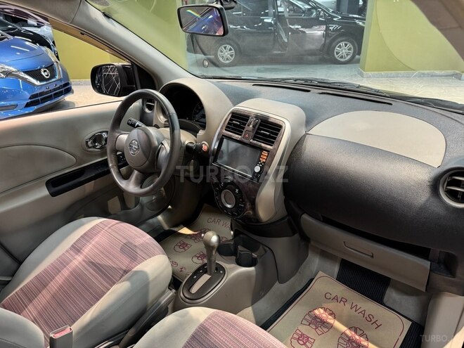 Nissan March-14