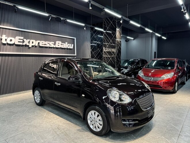 Nissan March-2