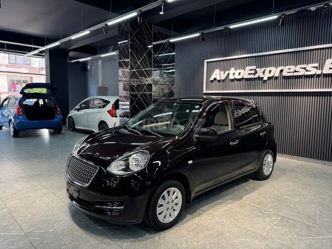 Nissan March-6