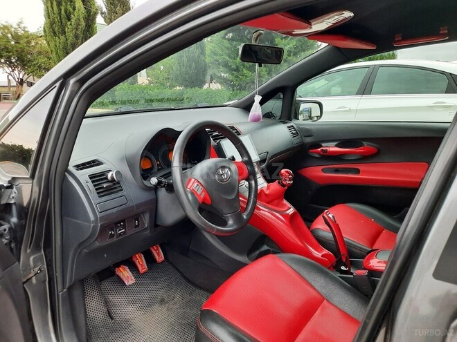 Toyota Auris 2008, 311,000 km - 1.4 l - Şəmkir