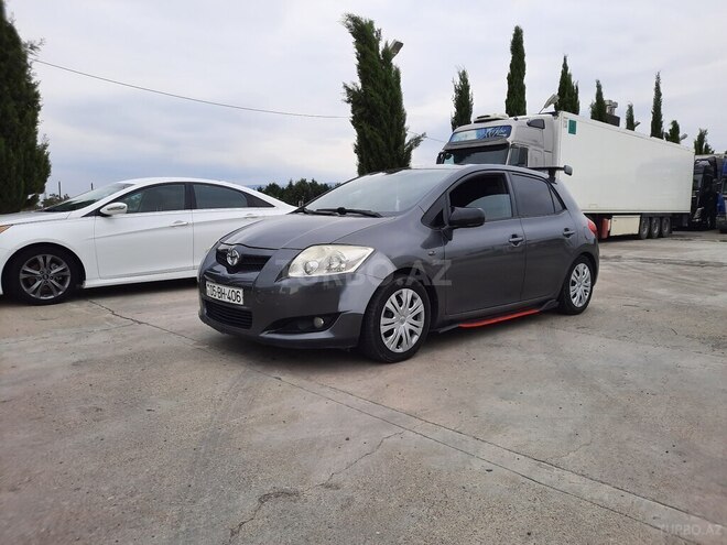 Toyota Auris 2008, 311,000 km - 1.4 l - Şəmkir