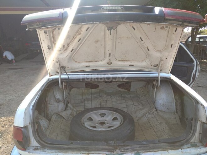 GAZ 3110 2001, 333,500 km - 2.4 l - Hacıqabul