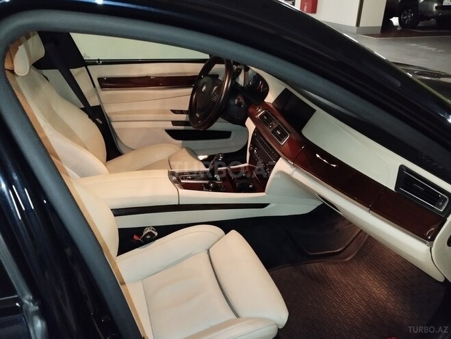BMW 750 2010, 174,500 km - 4.4 l - Bakı
