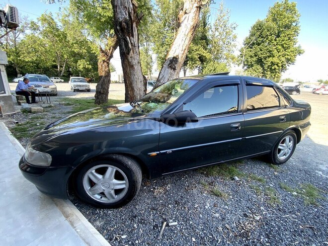 Opel Vectra 1996, 321,546 km - 1.8 l - Qəbələ