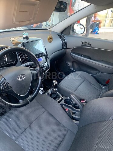 Hyundai i30 2010, 268,000 km - 1.6 л - Bakı