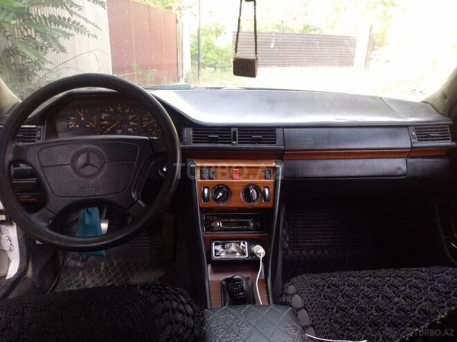 Mercedes E 200 d 1994, 415,000 km - 2.0 l - Bakı