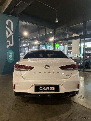 Hyundai Sonata-4