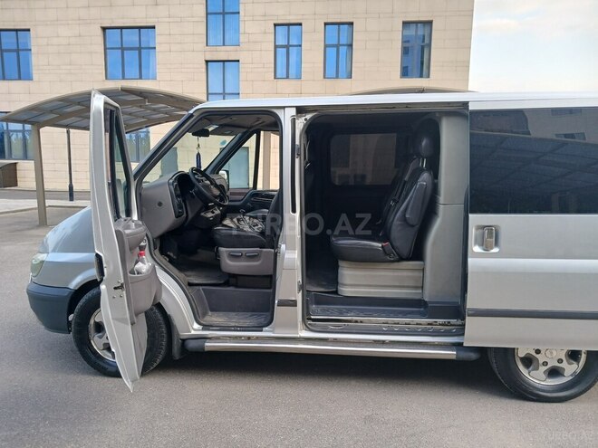 Ford Transit 2003, 346,000 km - 2.0 l - Quba