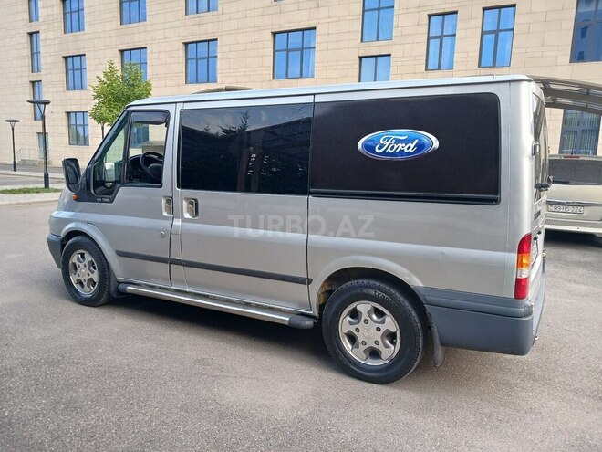 Ford Transit 2003, 346,000 km - 2.0 l - Quba