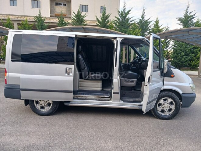 Ford Transit 2003, 346,000 km - 2.0 l - Quba