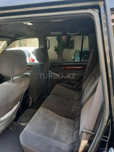 Toyota Land Cruiser Prado-13