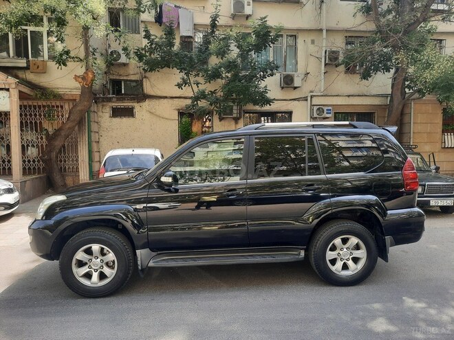 Toyota Land Cruiser Prado-6