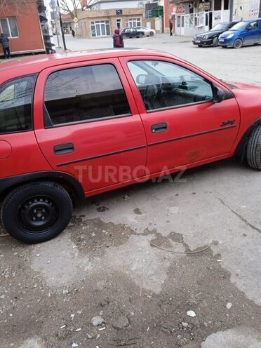 Opel Corsa 1994, 300,000 km - 1.4 l - Bakı