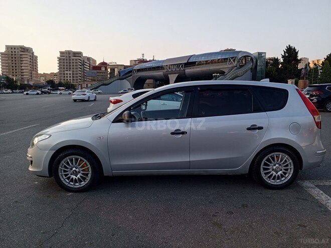 Hyundai i30 2009, 260,000 km - 1.4 л - Bakı
