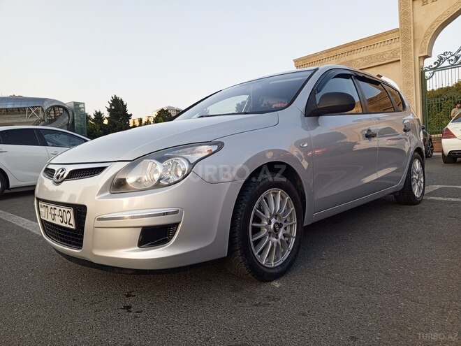 Hyundai i30 2009, 260,000 km - 1.4 л - Bakı