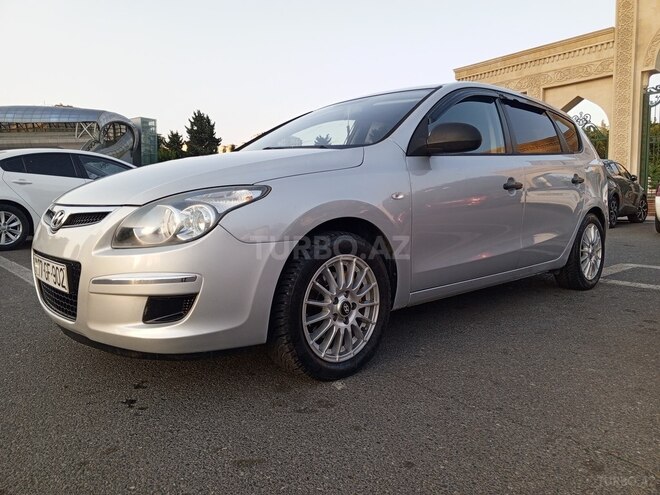 Hyundai i30 2009, 260,000 km - 1.4 л - Bakı