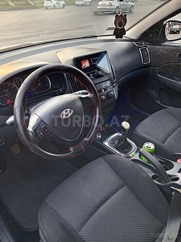 Hyundai i30 2009, 260,000 km - 1.4 л - Bakı