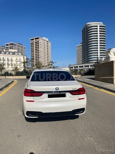 BMW 740-8