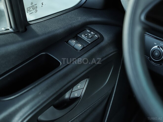 Mercedes  2023, 0 km - 2.0 л - Bakı