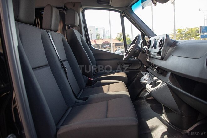 Mercedes  2023, 0 km - 2.0 л - Bakı