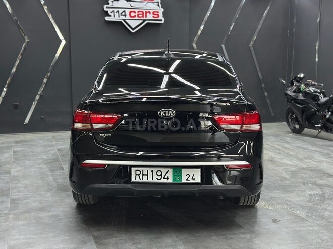 Kia Rio-7