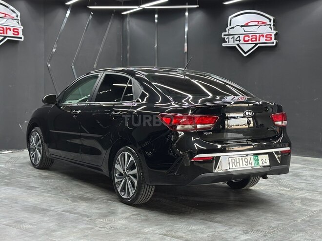 Kia Rio-8